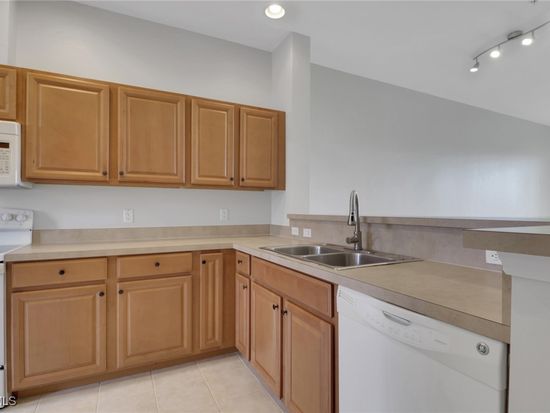 9951 Periwinkle Preserve Ln #102, Fort Myers, FL 33919