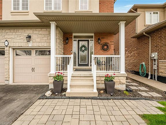 3rd image of 365 Valridge Dr