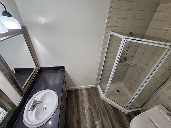 3rd image of 2311 Carnegie Ln Unit 2