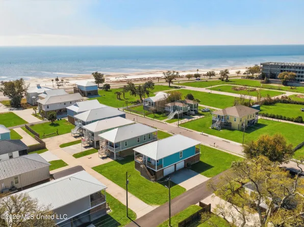 542 Woodward Ave, Gulfport, MS 39501