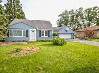 415 E Riordan Rd, Villa Park, IL 60181