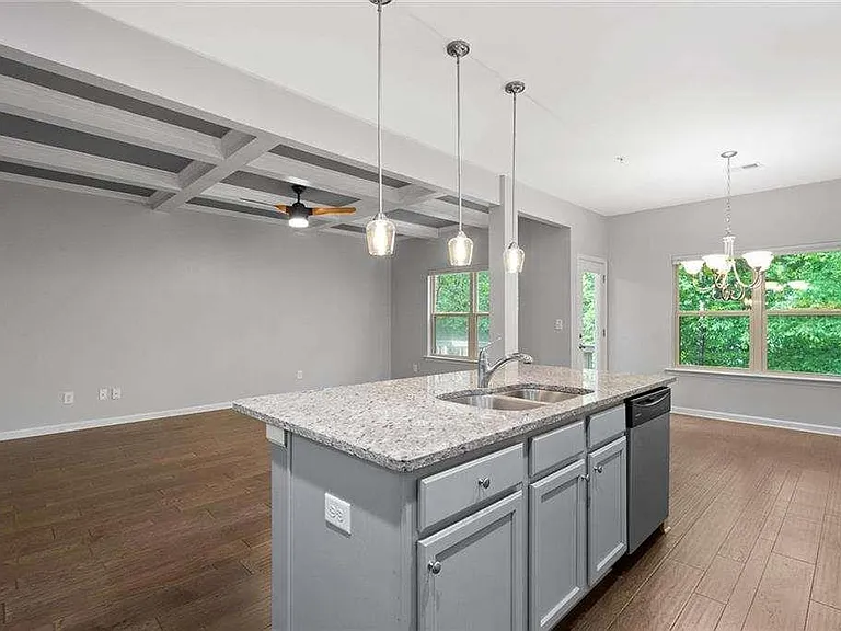 113 Oakview Psge #1 — Photo 5