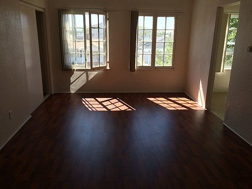 4th image of 1152 Broad Ave APT 11