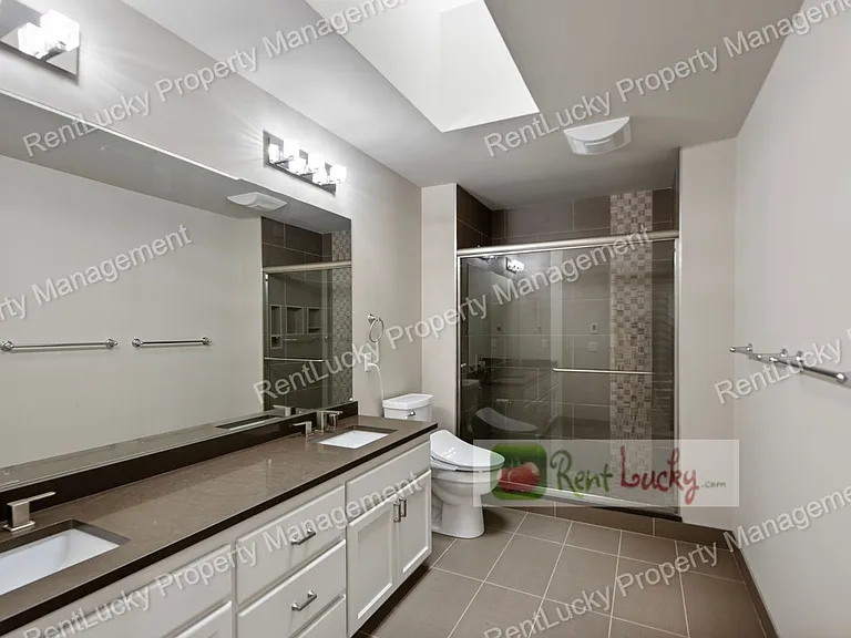 14691 NE 16th St — Photo 18