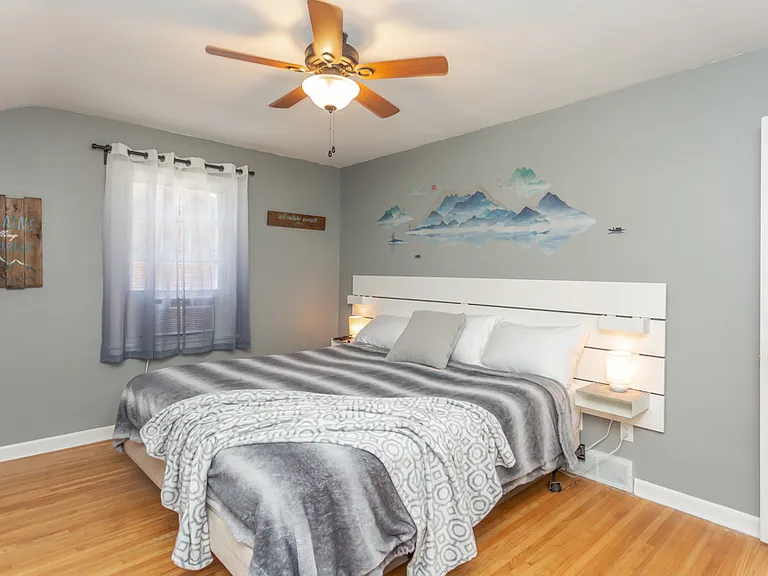 4243 Beverly Dr — Photo 28