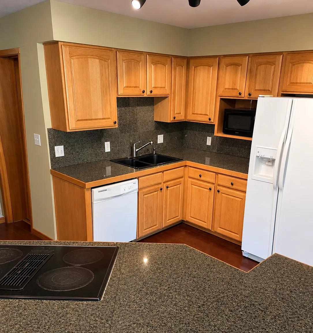 2 bed, 2.5 bath, 1792 sqft, $1,650 — Photo 2