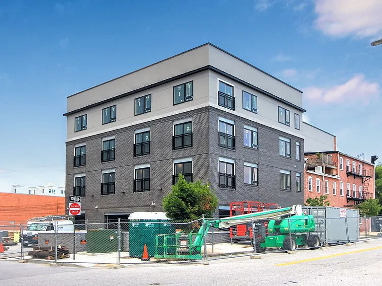1238 Light St — Photo 26