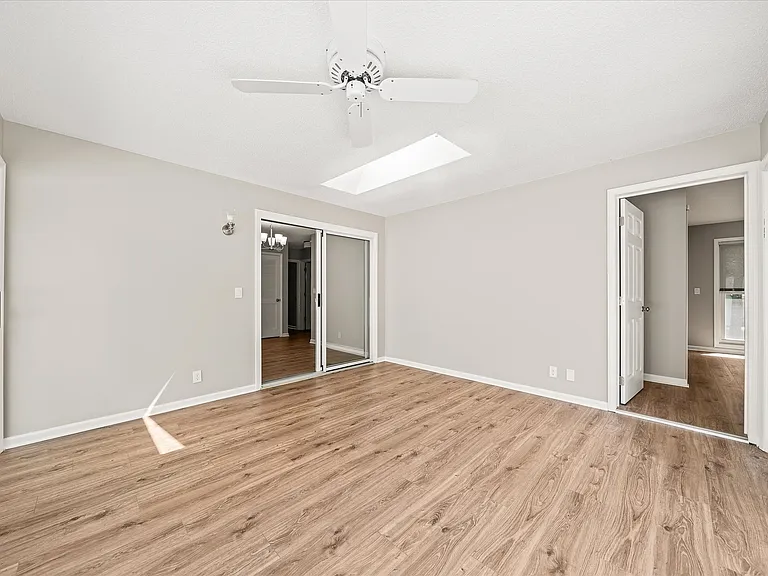 150 Pomeroy Dr — Photo 12