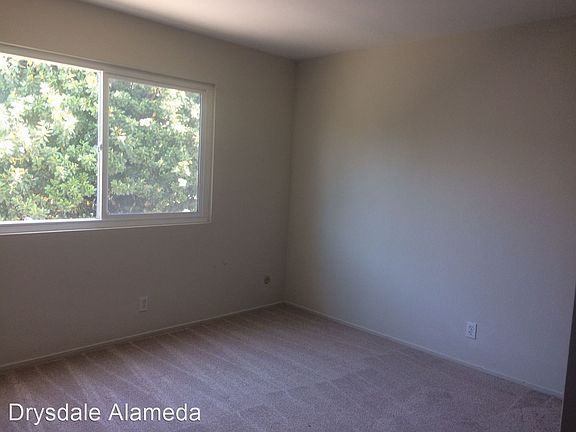 3rd image of 471 Juana Ave APT 2