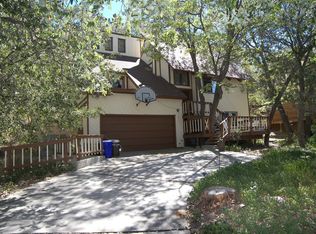 1203 Yosemite Dr, Lake Arrowhead, CA 92352