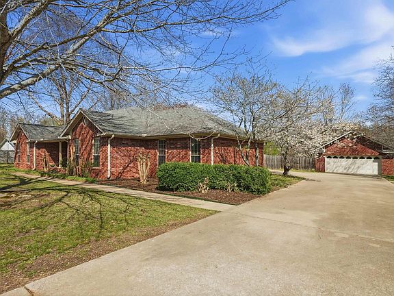 2nd image of 39 Haley Cir