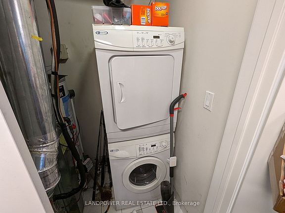 5th image of 318 John St #125