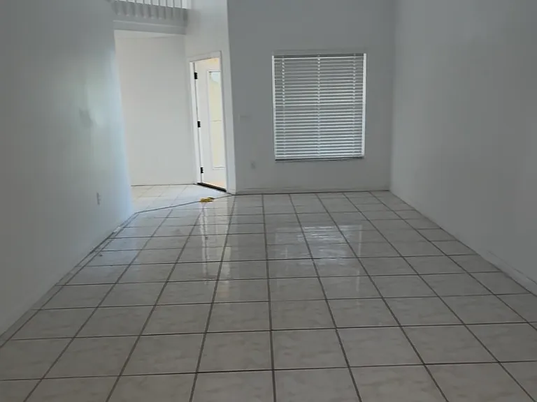 127 SW 159th Way — Photo 14