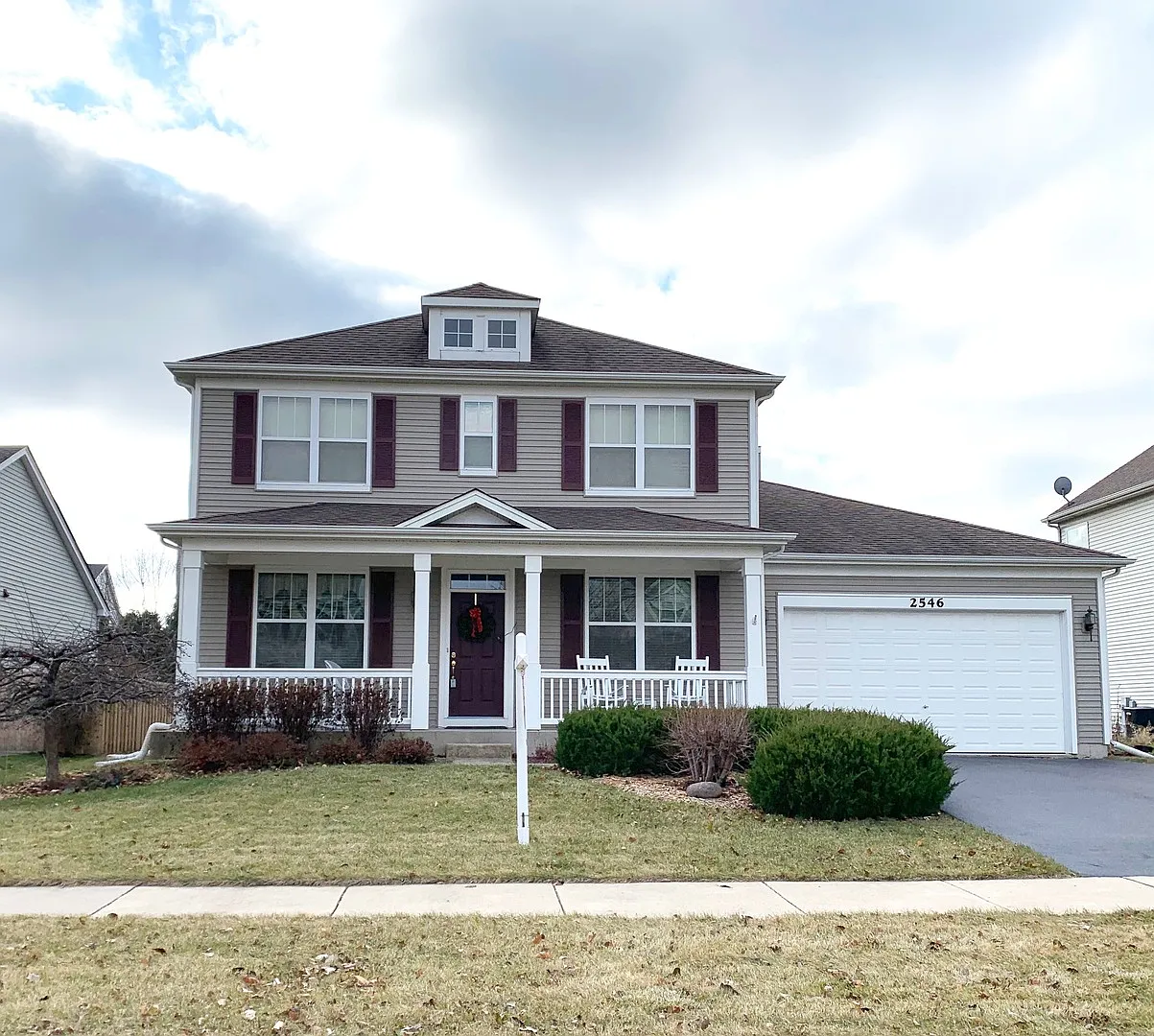 2546 Bluewater Dr photo 1