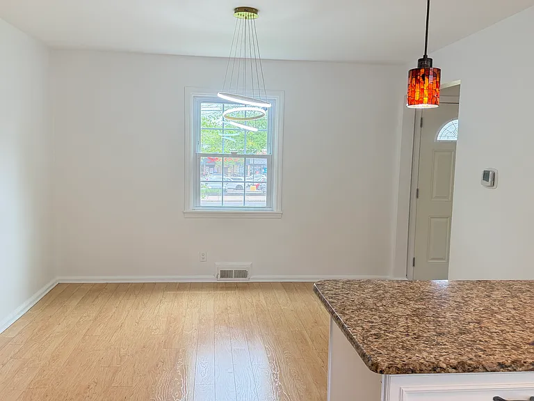 480 S Livingston Ave — Photo 44