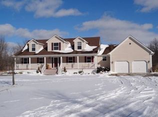 5685 Indian Trl, China, MI 48054