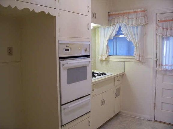 4th image of 813 Bradley Ave