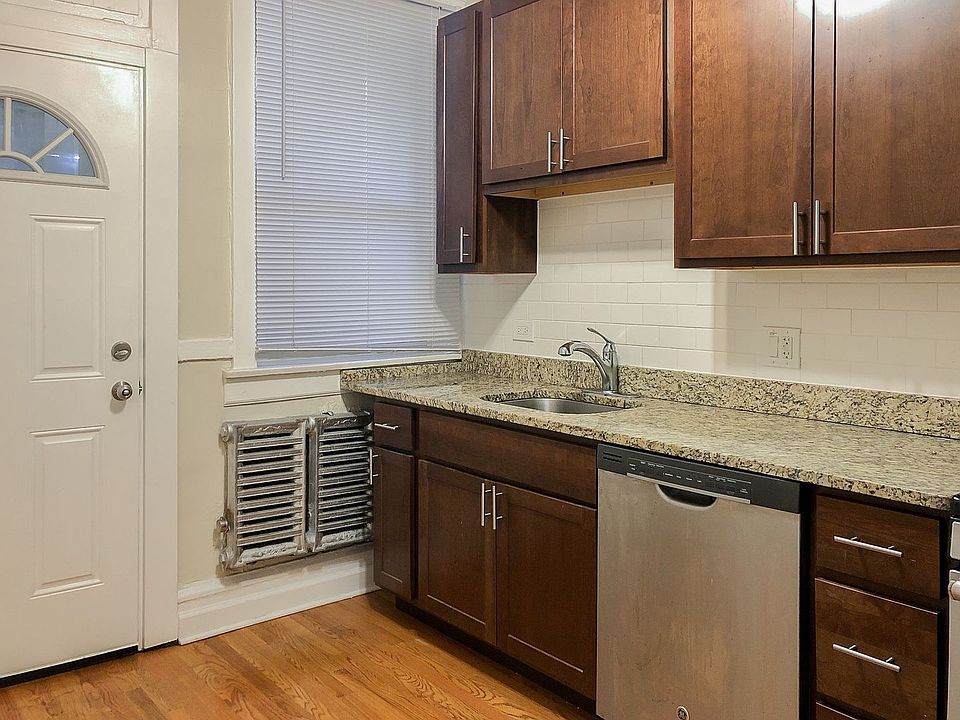 1st image of 1606 W Berteau Ave APT 1