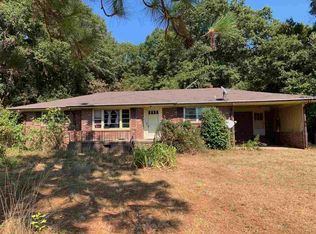 196 Coggins Rd, Woodruff, SC 29388