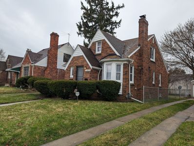 18959 Saint Marys St, Detroit, MI, 48235