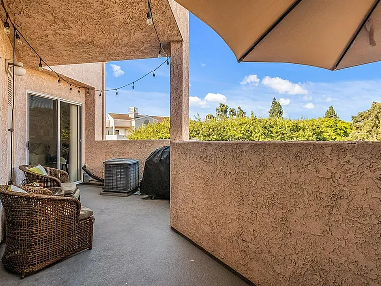7224 Camino Degrazia #267 — Photo 9