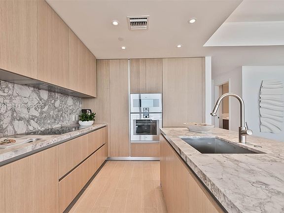 5th image of 500 Alton Rd #2705