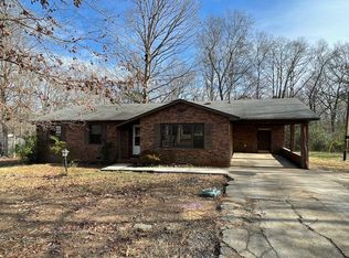 618 Marion St, Badin, NC 28009