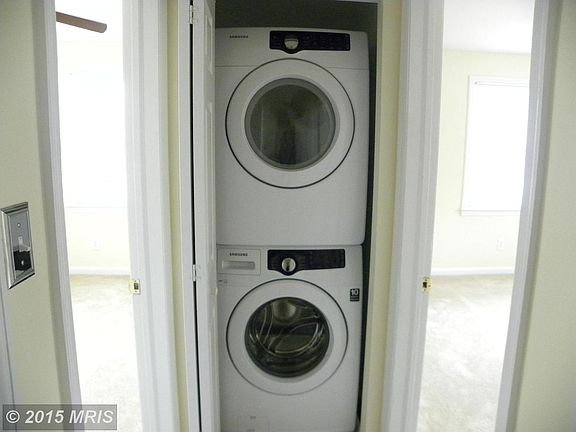 3rd image of 22 Chester Cir