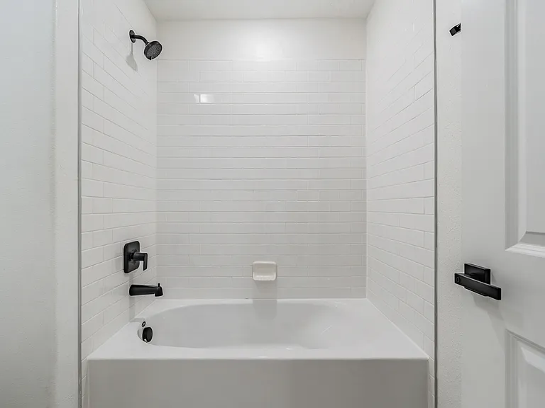 Bathroom 2 (upstairs)