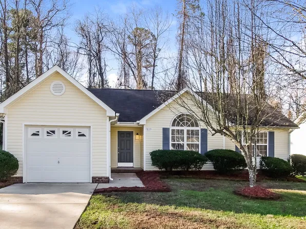 7229 Kavan Hunter Dr, Charlotte, NC 28214