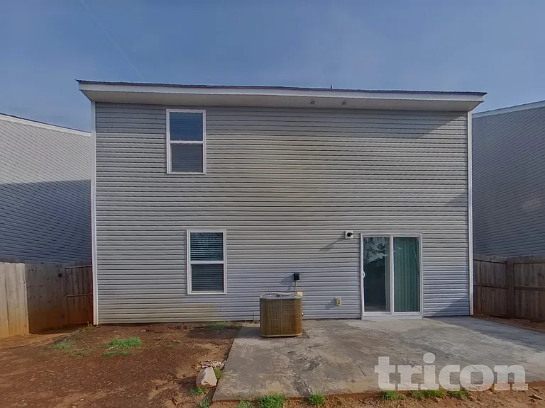 2170 Southlea Dr — Photo 17