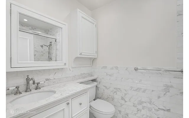 Rented by Douglas Elliman | media 25