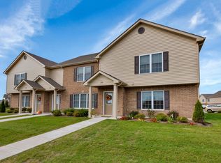 The Villas of Patriot Estates - Townhomes for Rent, McHenry, IL 60050