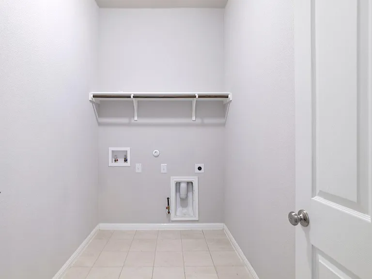 724 Kingston Pl — Photo 23