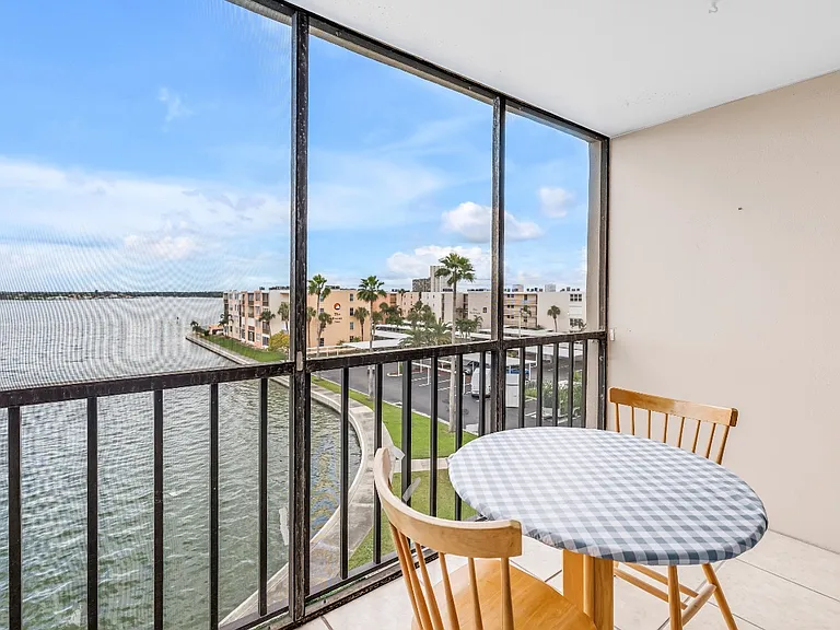 7700 Sun Island Dr S #402 — Photo 10