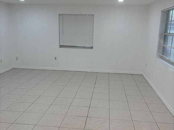 2nd image of 1208 N 57th Ave #B