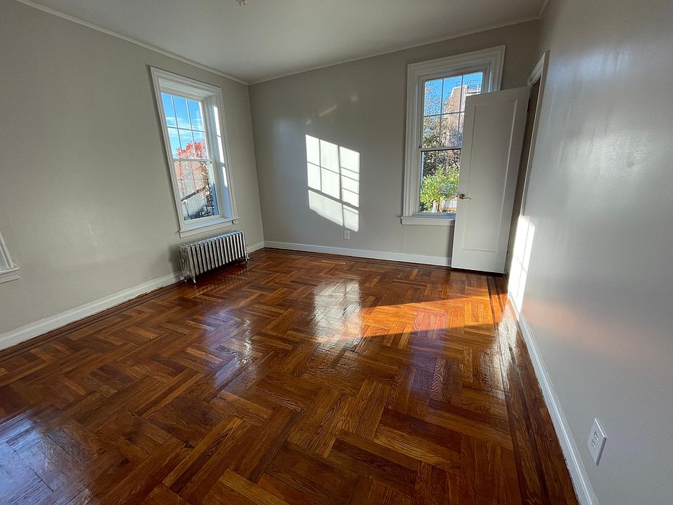 1st image of 3714 Kings Hwy #2