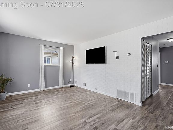 5th image of 7605 Arcola St