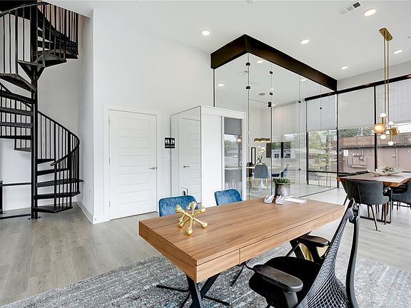 3rd image of 2213 Poquito St Unit 100