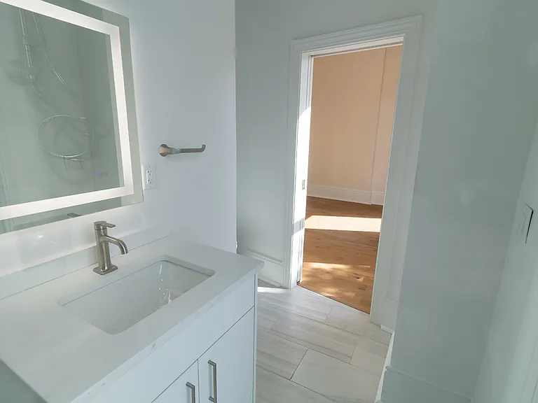 17 N Pearl St #3 — Photo 13