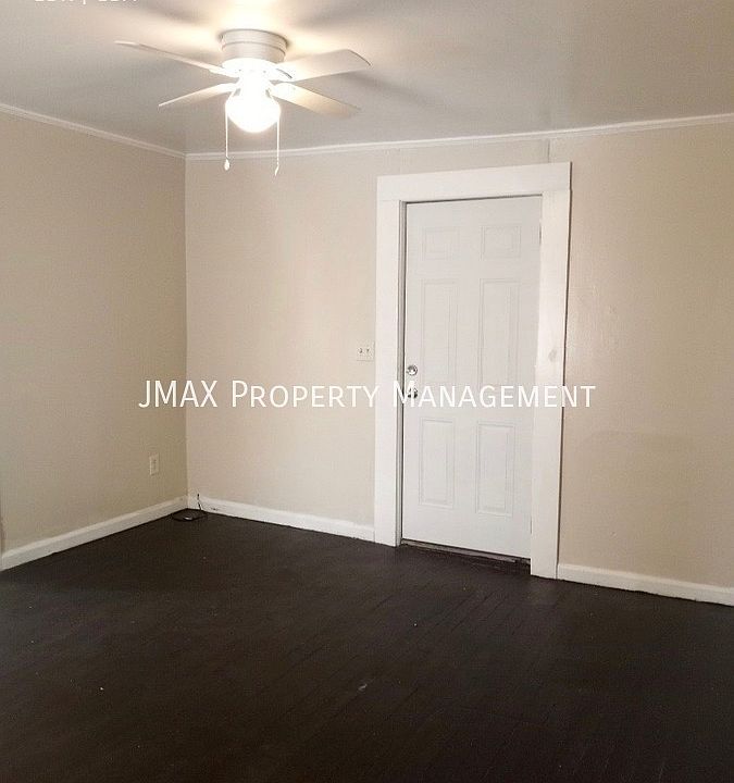1st image of 133 10 1/2 St SE Unit B