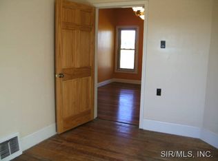 13351 E Center Rd, Sesser, IL 62884