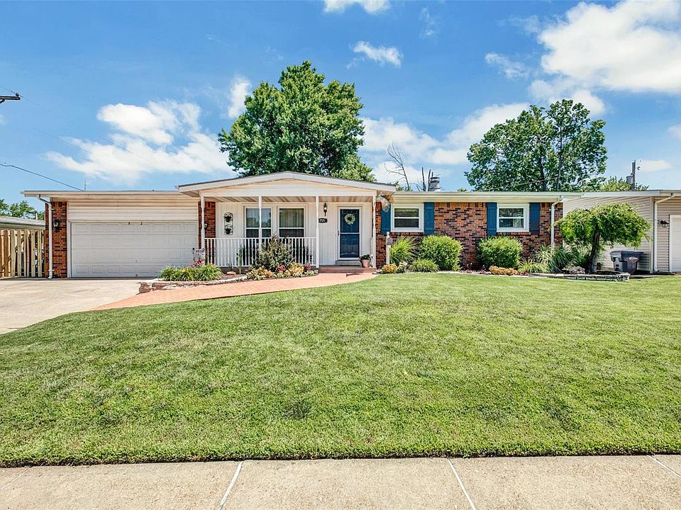 1st image of 755 Blackbird Dr