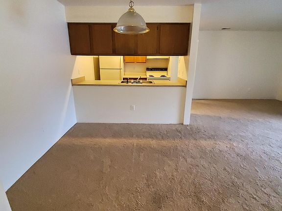 4th image of 6416 Village Green Cir #2