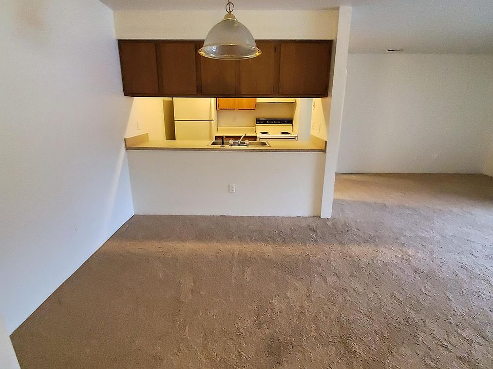 1st image of 6234 Village Green Cir APT 7