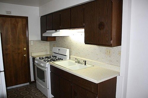 2nd image of 402 Cornell Ave APT 3B