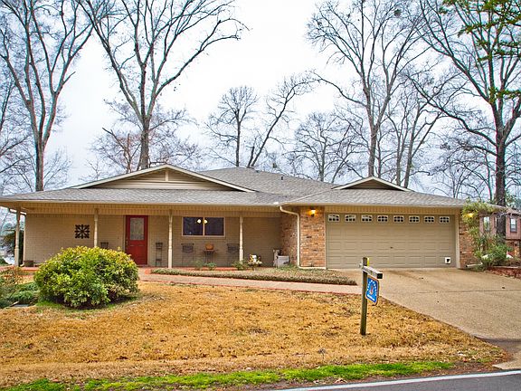 3rd image of 652 Hideaway Ln E
