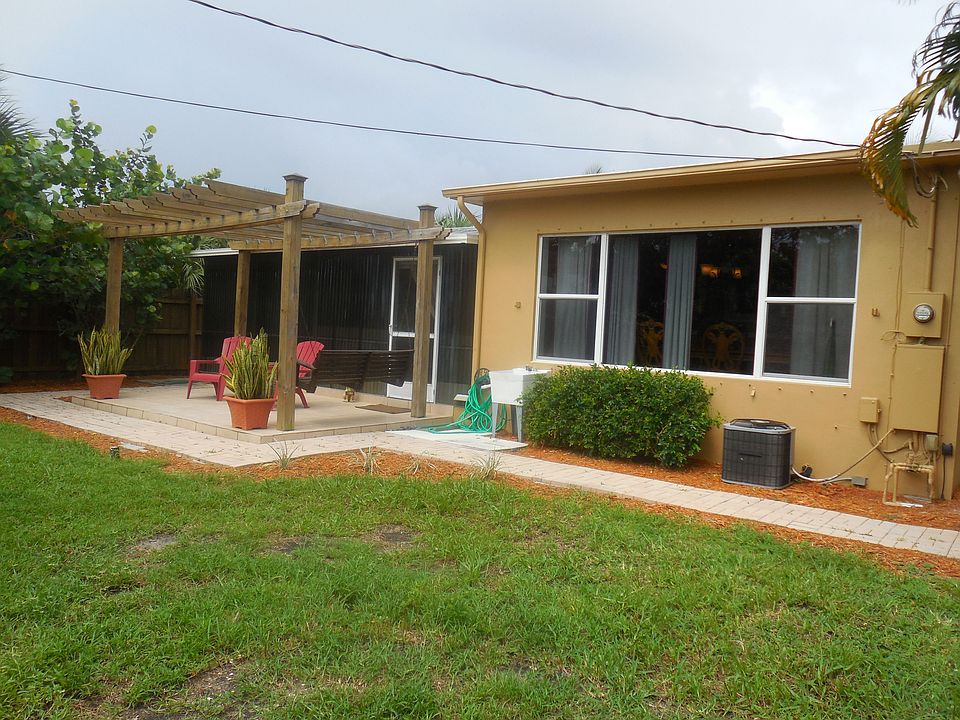 2nd image of 1310 N Ocean Breeze
