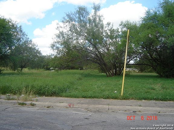 4th image of 4423 Fortuna St