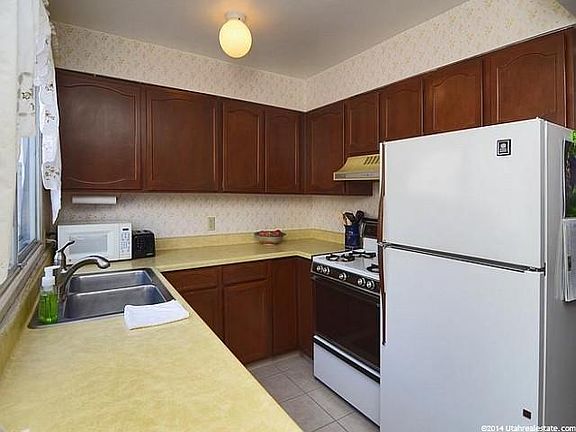 3rd image of 3333 S Georgetown Sq